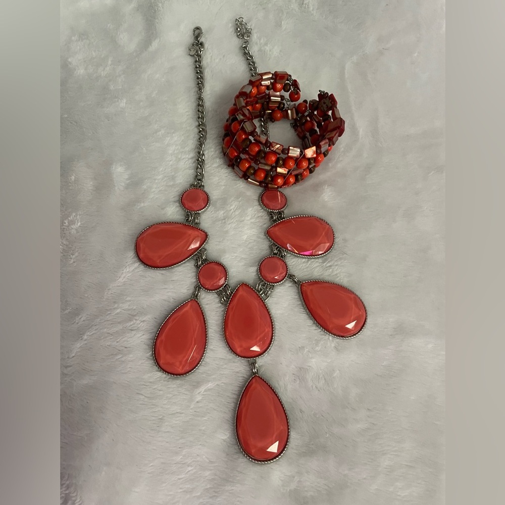 Bright coral necklace and bracelet